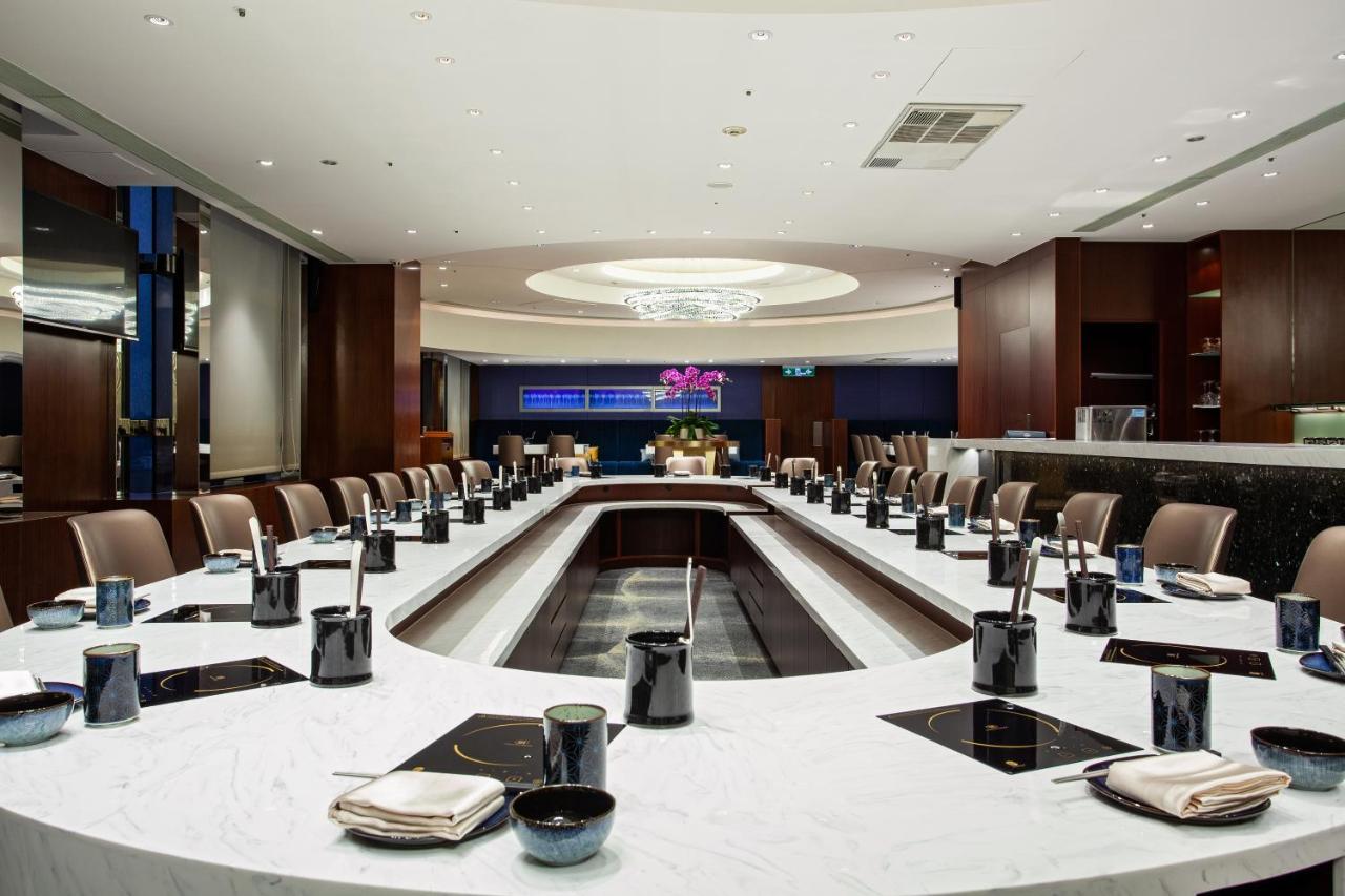 Ambassador Hotel Hsinchu Exteriör bild The meeting room