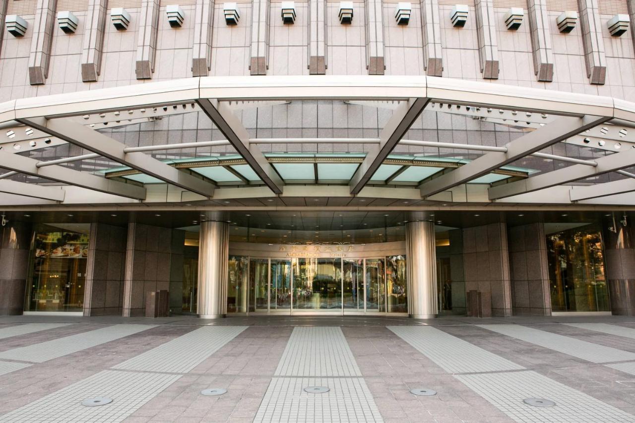 Ambassador Hotel Hsinchu Exteriör bild Entrance